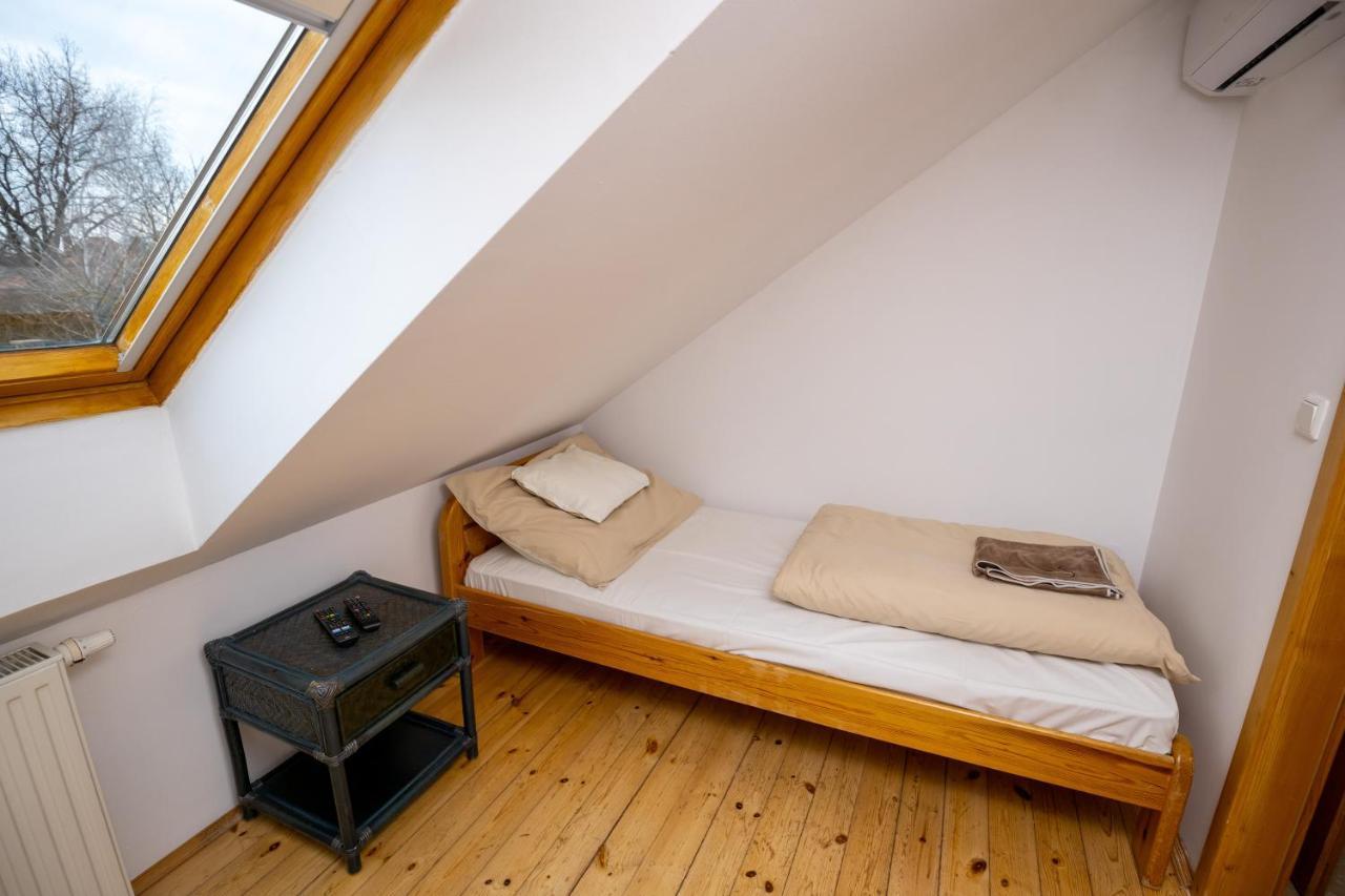 Bed and Breakfast NOBLE'S Panzió és Étterem Nemesnép Esterno foto